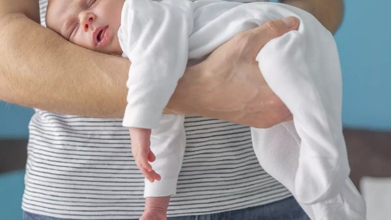 Les conseils pour prévenir les coliques chez les bébés